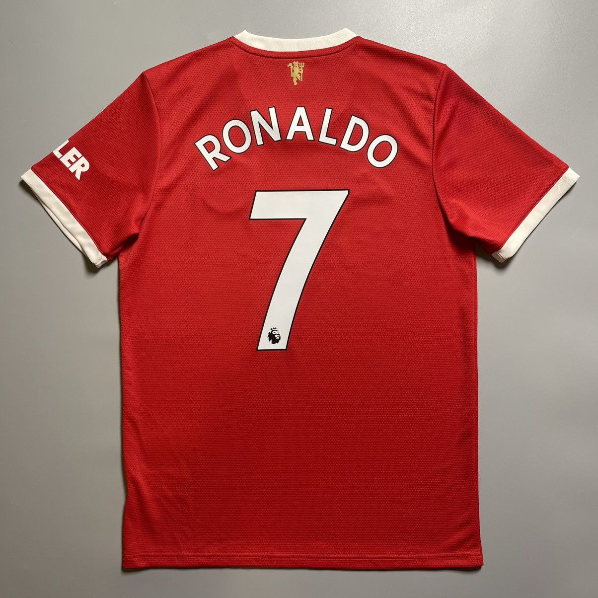 Adidas × Vintage MANCHESTER UNITED ADIDAS 2021/2022 SOCCER JERSEY #7 RONALDO Size US M / EU 48-50 / 2 - 1 Thumbnail
