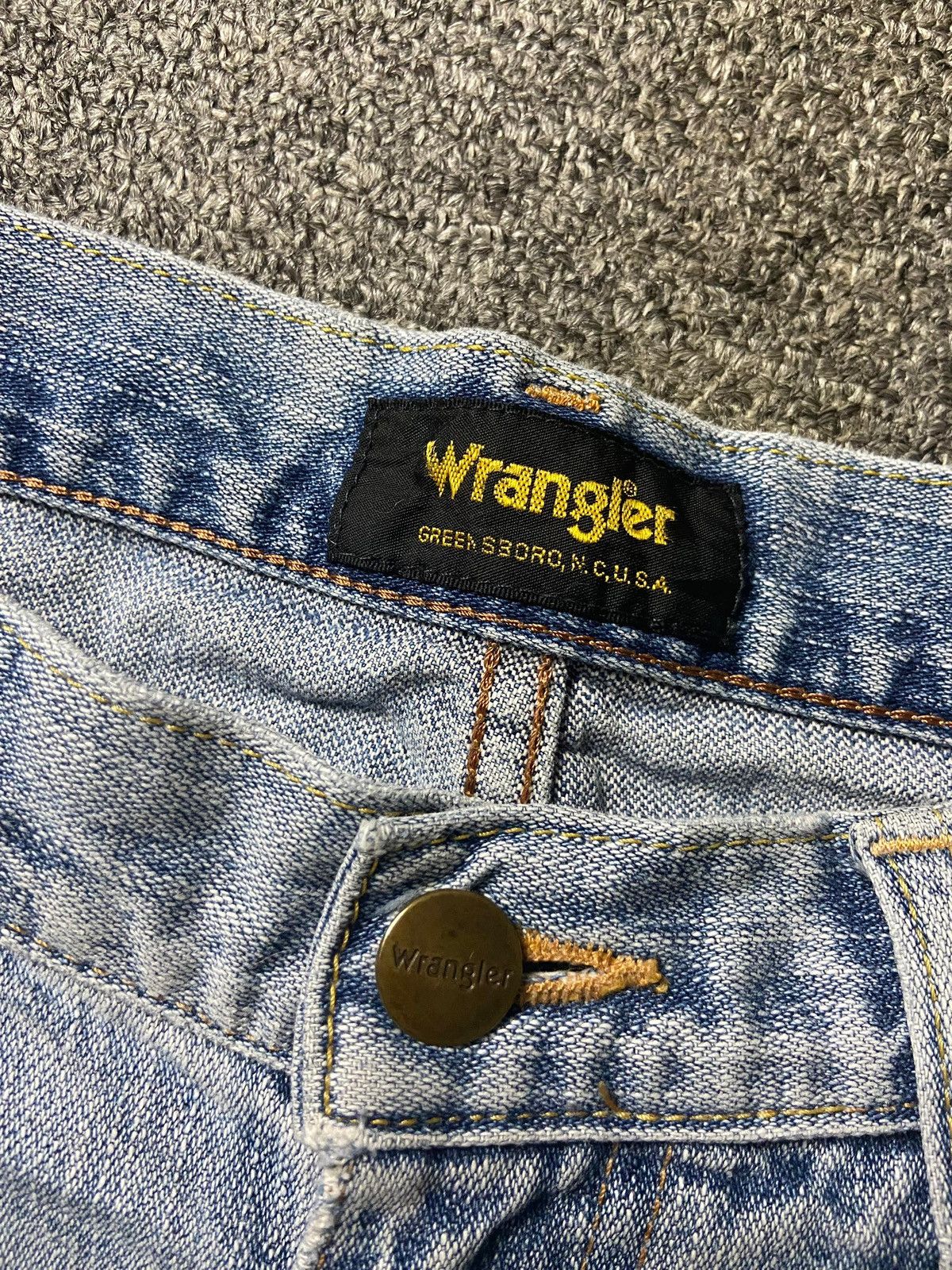 Wrangler Vintage Wrangler Premium Relaxed Fit Jeans (138) Size US 31 - 4 Thumbnail