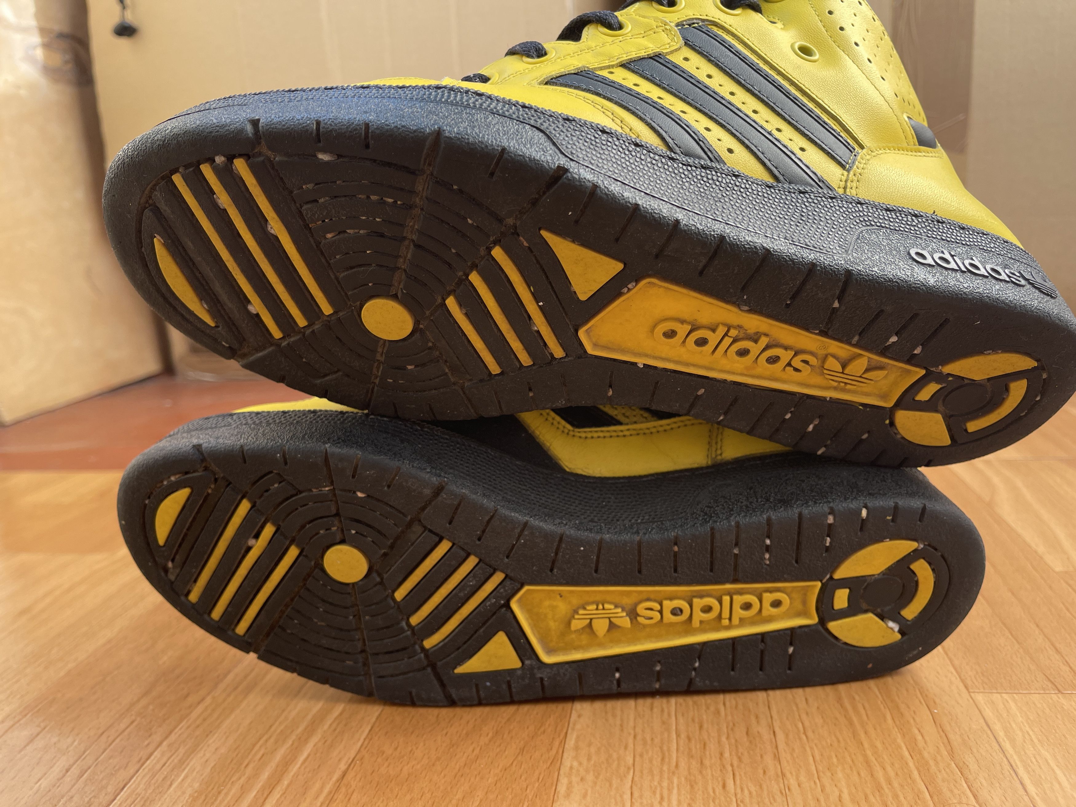 Adidas × Jeremy Scott Adidas sneakers Jeremy Scott Instinct Top shoes ObyO V24530 Size US 10 / EU 43 - 18 Thumbnail