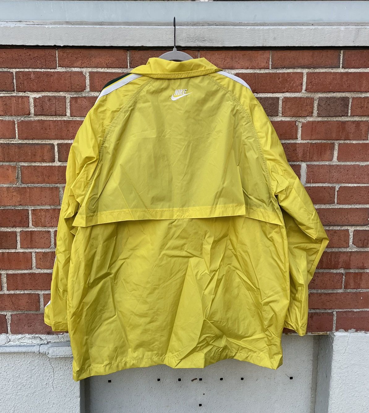 Nike VINTAGE NIKE WHITE TAG RETRO YELLOW GREEN WHITE JACKET XXL Size US XXL / EU 58 / 5 - 5 Thumbnail