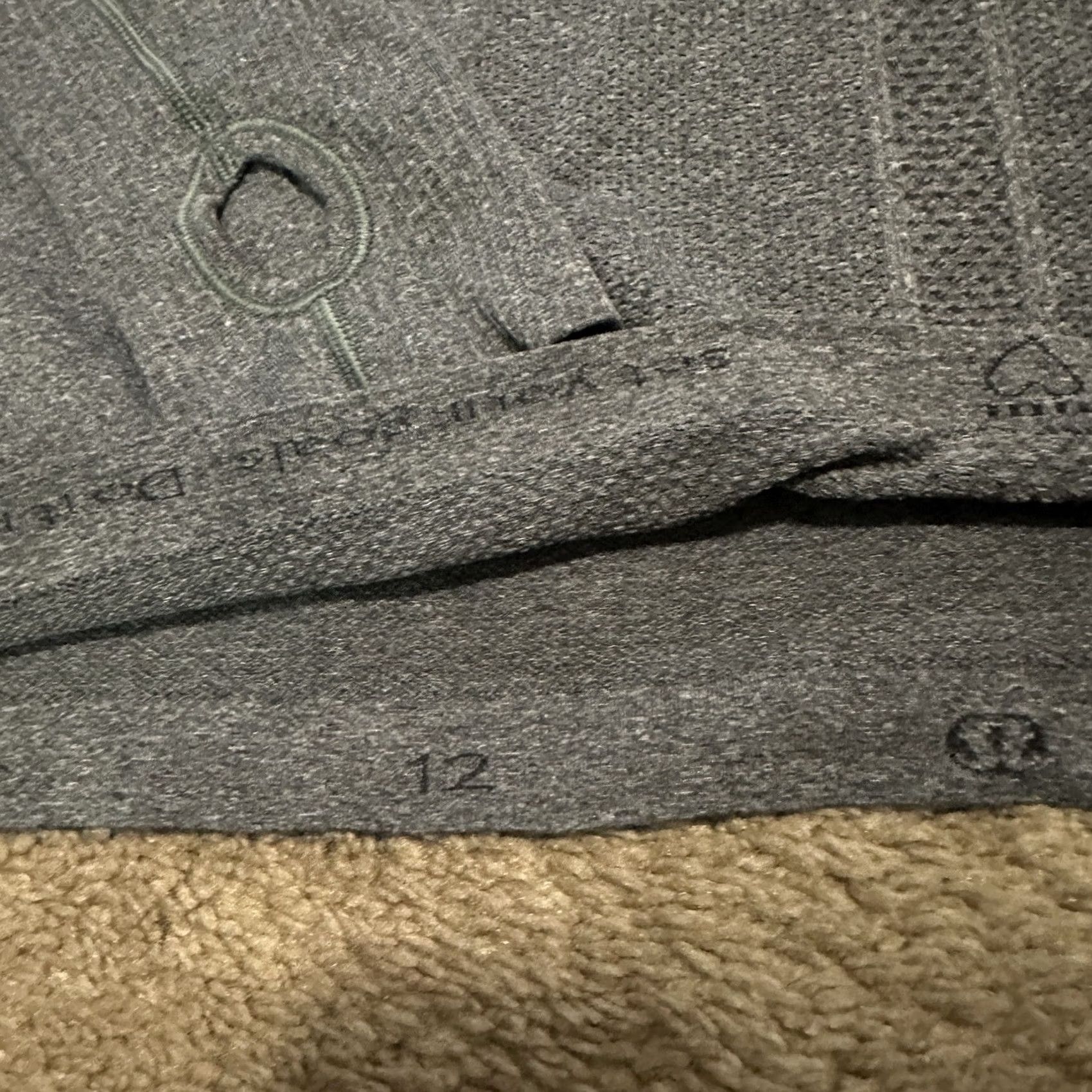 Lululemon Lululemon Shirt Womens 12 Gray Running Pullover Performance Swiftly Tech Size XL / US 12-14 / IT 48-50 - 6 Thumbnail