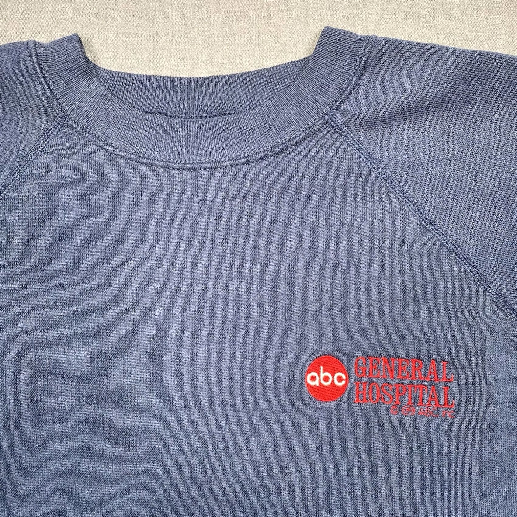 Hanes VINTAGE General Hospital Sweatshirt Mens XL Blue 1991 Soap Opera Promo Hanes Pullover Crew Neck Graphic Print 90s Retro Size US XL / EU 56 / 4 - 2 Thumbnail