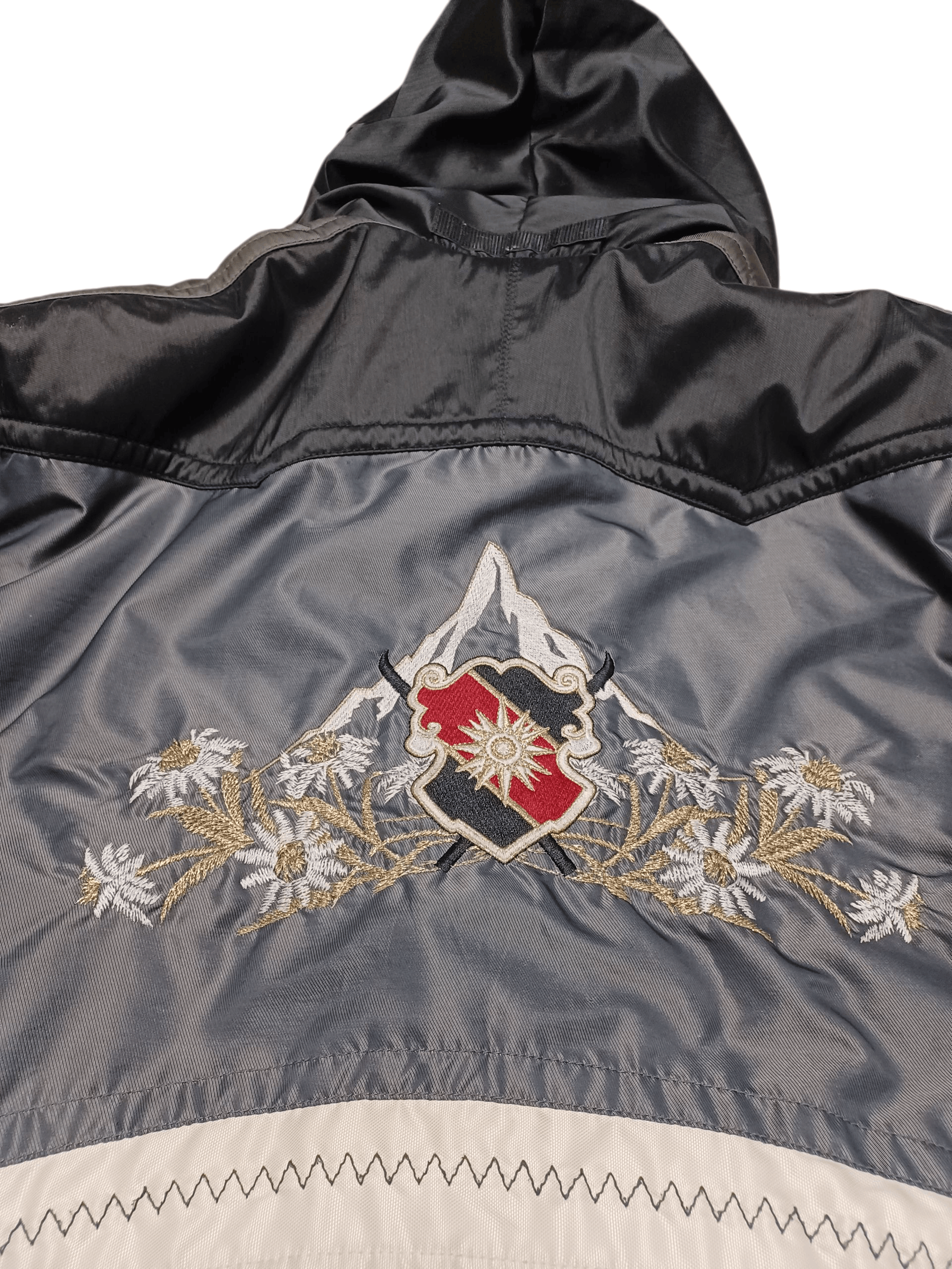 Descente DESCENTE VINTAGE SWITZERLAND SKI TEAM 1/3 HEAVY JACKET Size US XL / EU 56 / 4 - 5 Thumbnail