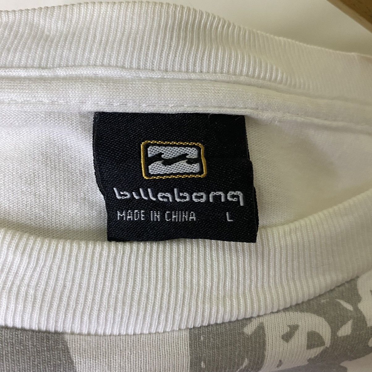 Billabong × Vintage Vintage Y2K Billabong Overprint LS T Shirt Size US M / EU 48-50 / 2 - 3 Thumbnail