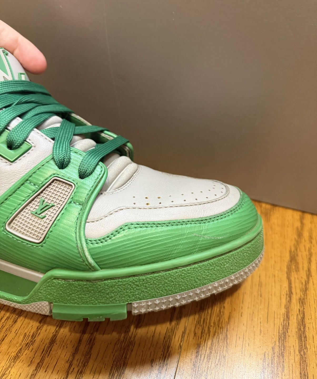 Louis Vuitton Louis Vuittton Trainer Sneaker (Green/Grey) Size US 9 / EU 42 - 13 Thumbnail