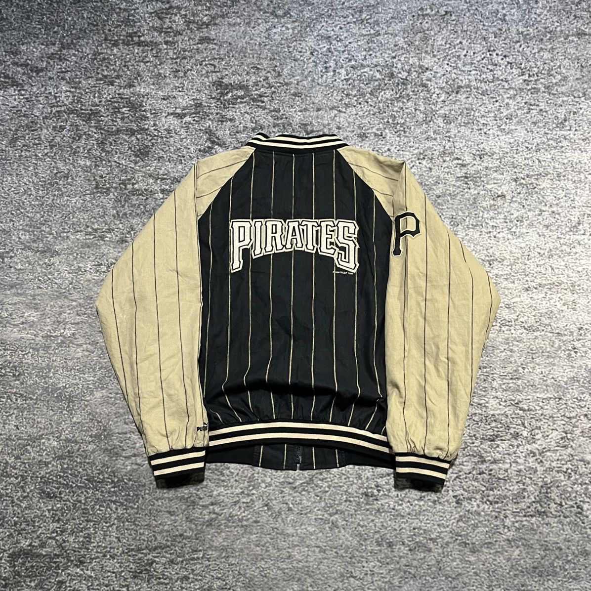 Puma Vintage Pittsburgh Pirates MLB Puma Varsity Bomber Jacket XL Size US XL / EU 56 / 4 - 1 Thumbnail