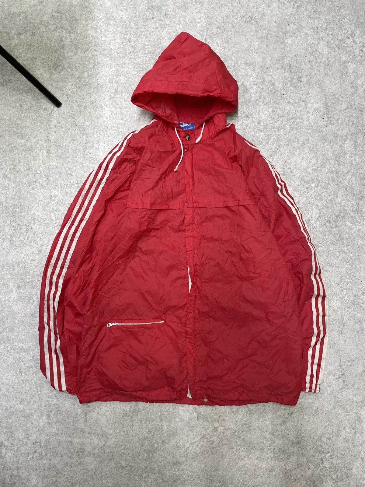 Adidas × Japanese Brand × Vintage Classic 90s Adidas Windbreaker In Bold Red Lightweight Nylon Size US L / EU 52-54 / 3 - 1 Thumbnail