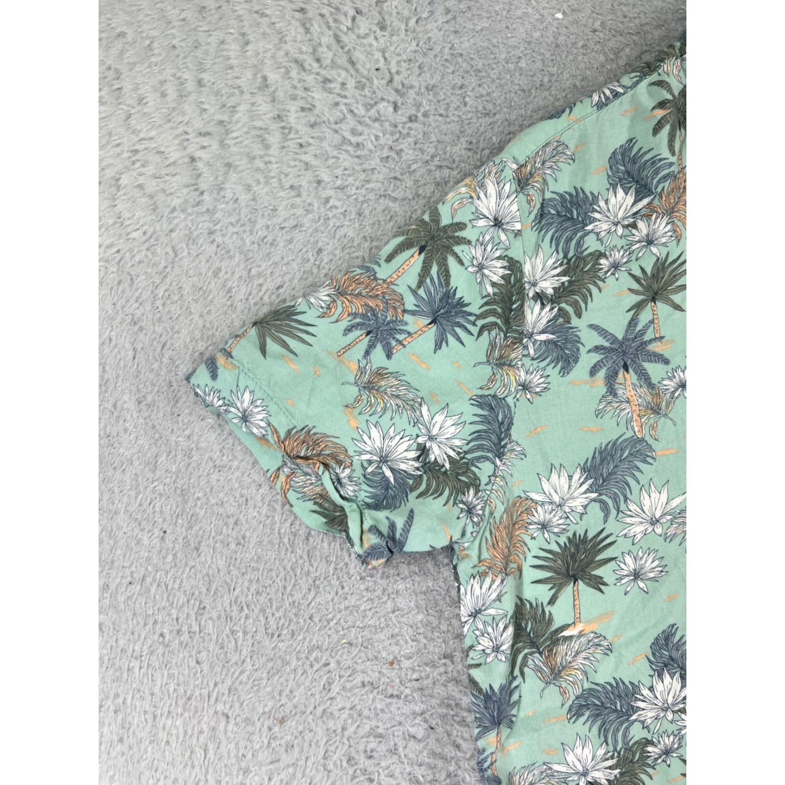 Vintage VINTAGE Denim & Flower Shirt Mens Medium Teal Palm Tree All Over Print Viscose Hawaiian Size US M / EU 48-50 / 2 - 6 Thumbnail