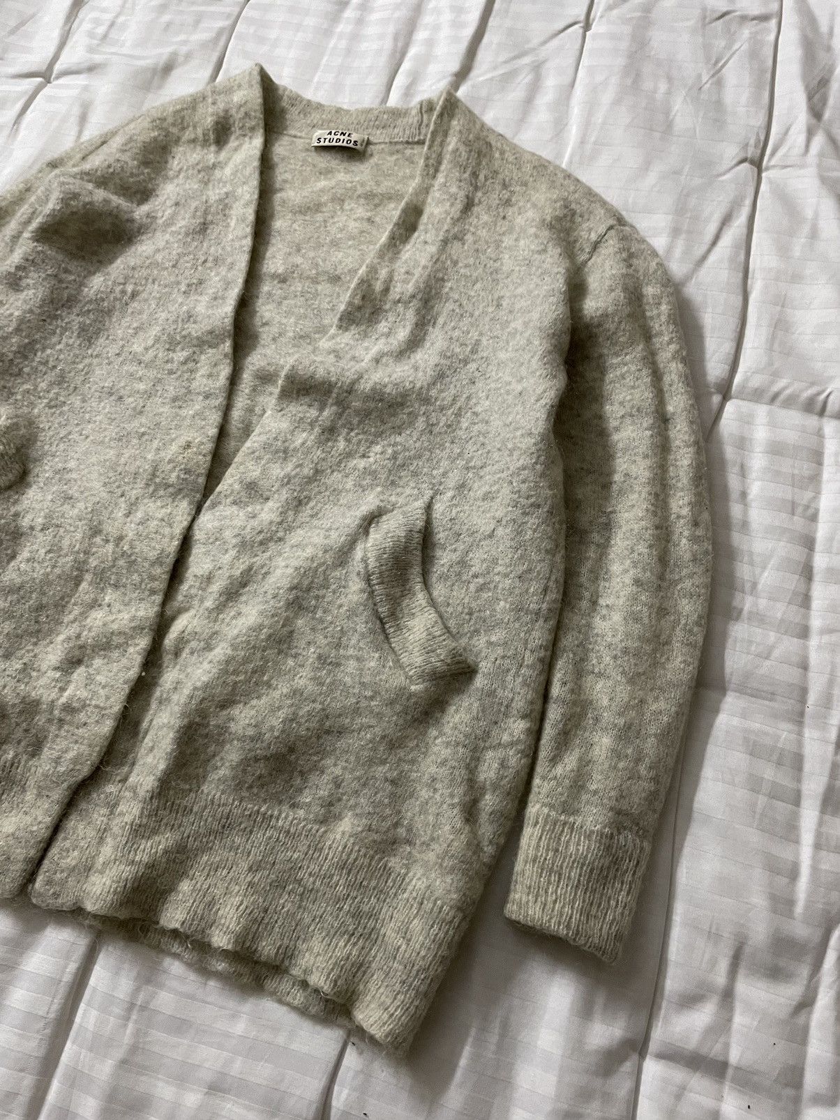 Acne Studios Vintage Acne Studios Wool Cardigan Size XS / US 0-2 / IT 36-38 - 3 Thumbnail