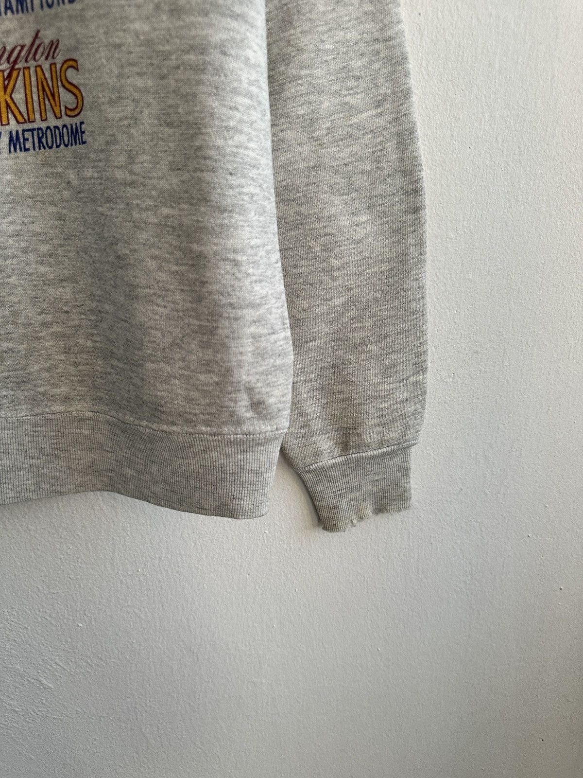 Vintage vintage 1992 BUFFALO BILLS VS WASHINGTON REDSKINS sweatshirt Size US M / EU 48-50 / 2 - 6 Thumbnail