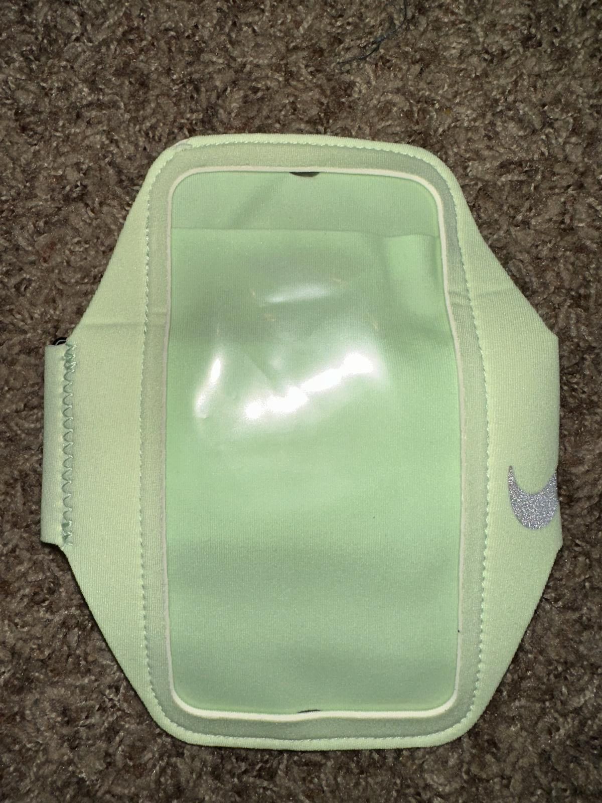 Nike Nike Lean Plus Armband Plus Light Neon Green Reflective Sample Size ONE SIZE - 1 Thumbnail