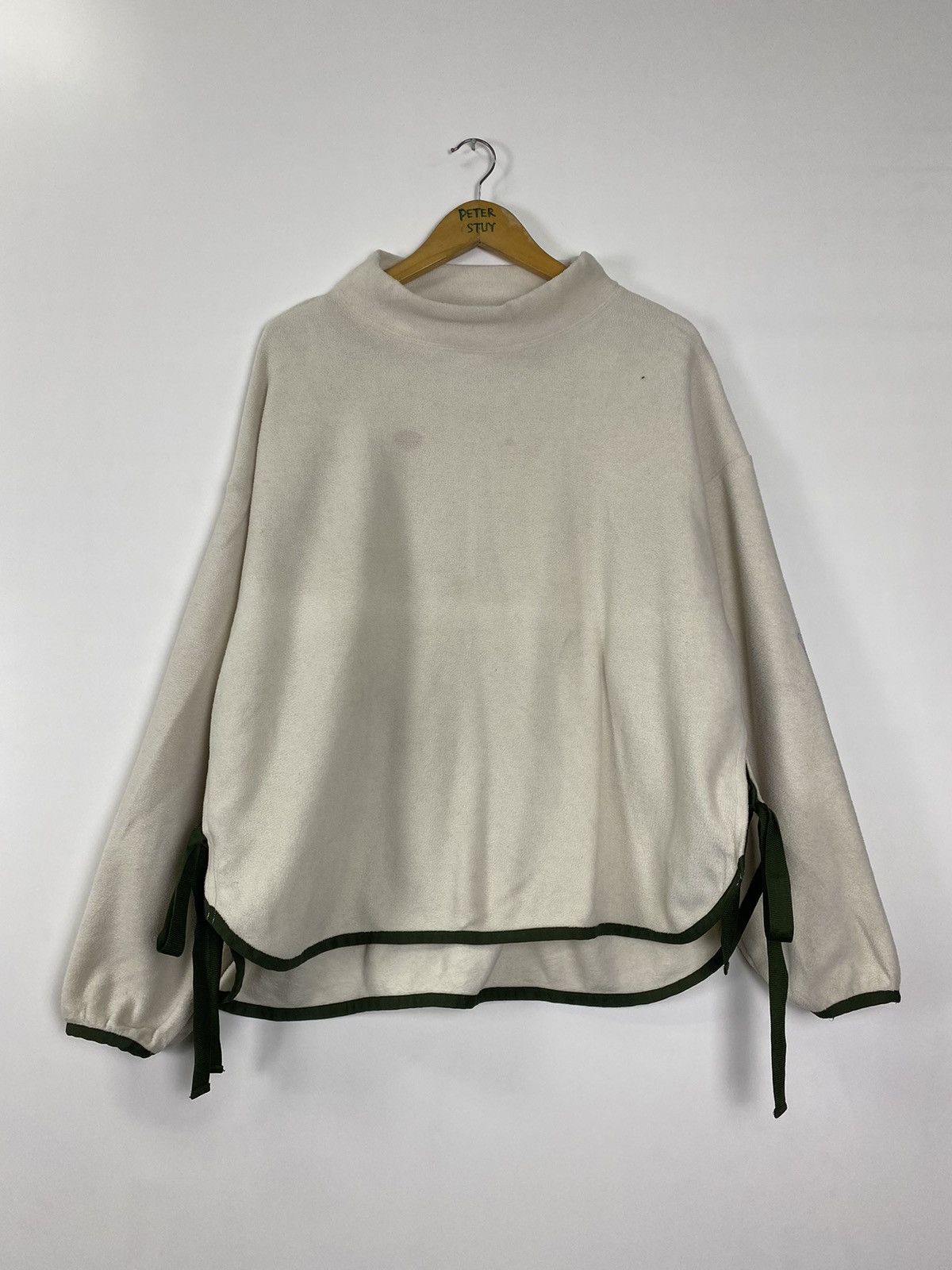 Uniqlo × White Mountaineering Uniqlo White Mountaineering Fleece Sweater Size XL / US 12-14 / IT 48-50 - 1 Thumbnail
