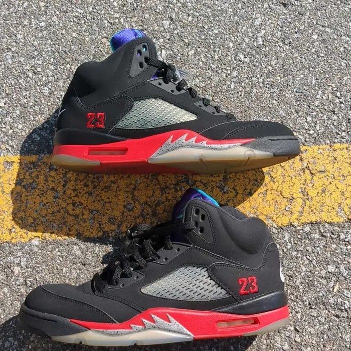 Air Jordan Retro 'Top 3' CZ1786-001 Size 13 US Men Used