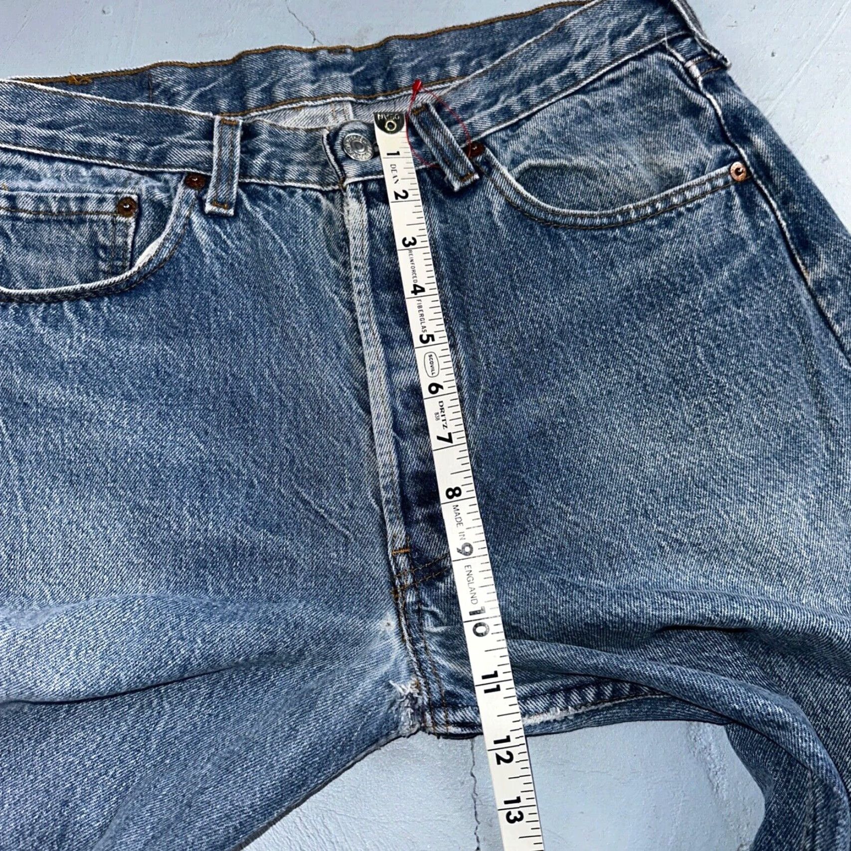 Levi's VINTAGE Levi's 501 Jeans 31x32 Light Wash Straight Leg Classic Mid Rise Men's 80s Blue Size US 31 - 7 Thumbnail