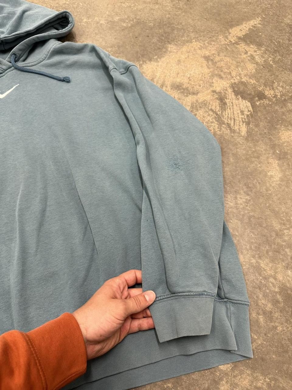 Nike Vintage Nike Blue Center Swoosh Hoodie Size Medium Size US M / EU 48-50 / 2 - 3 Thumbnail