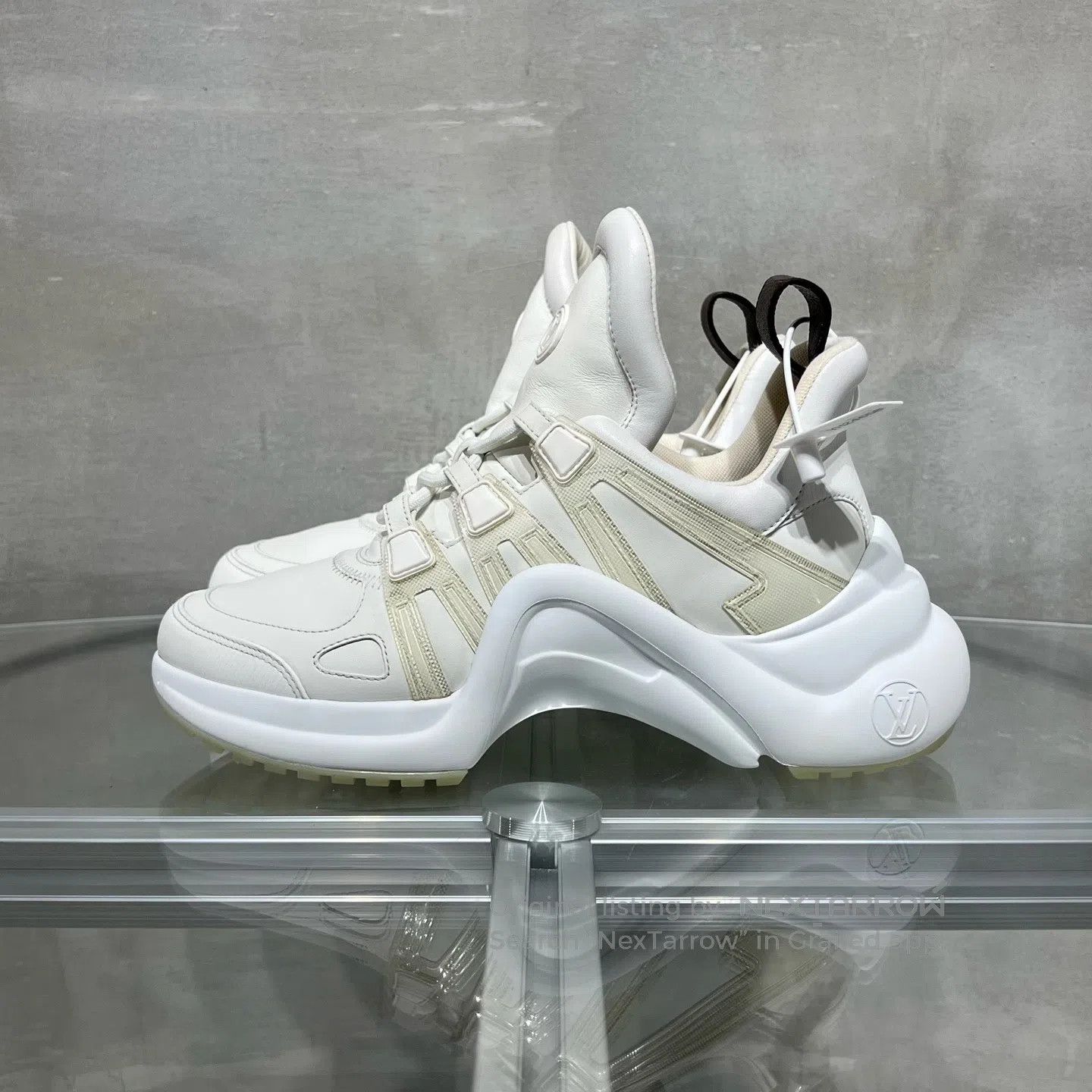 Louis Vuitton Louis Vuitton Classic dad shoes, white Size US 7 / IT 37 - 3 Thumbnail