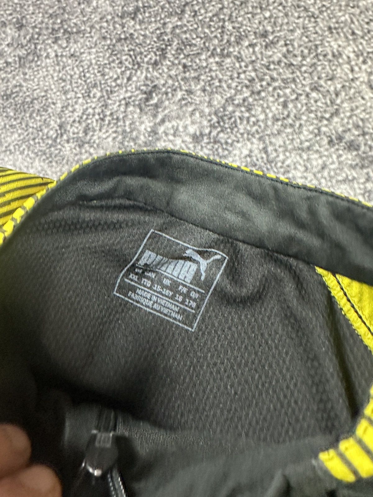 Puma Puma Borussia Dortmund Soccer Jacket Streetwear Rare S Size US S / EU 44-46 / 1 - 4 Thumbnail