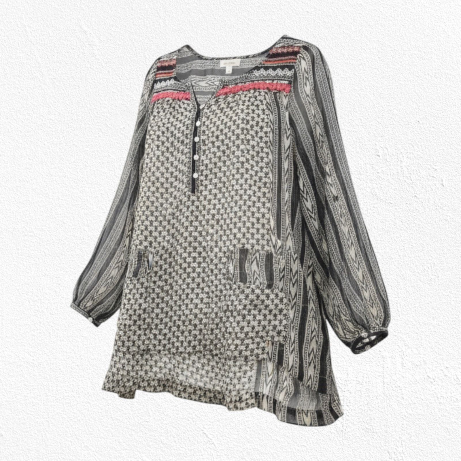 Free People Free People Black Embroidery Semi-Sheer Tunic Top Size Small Size S / US 4 / IT 40 - 1 Thumbnail