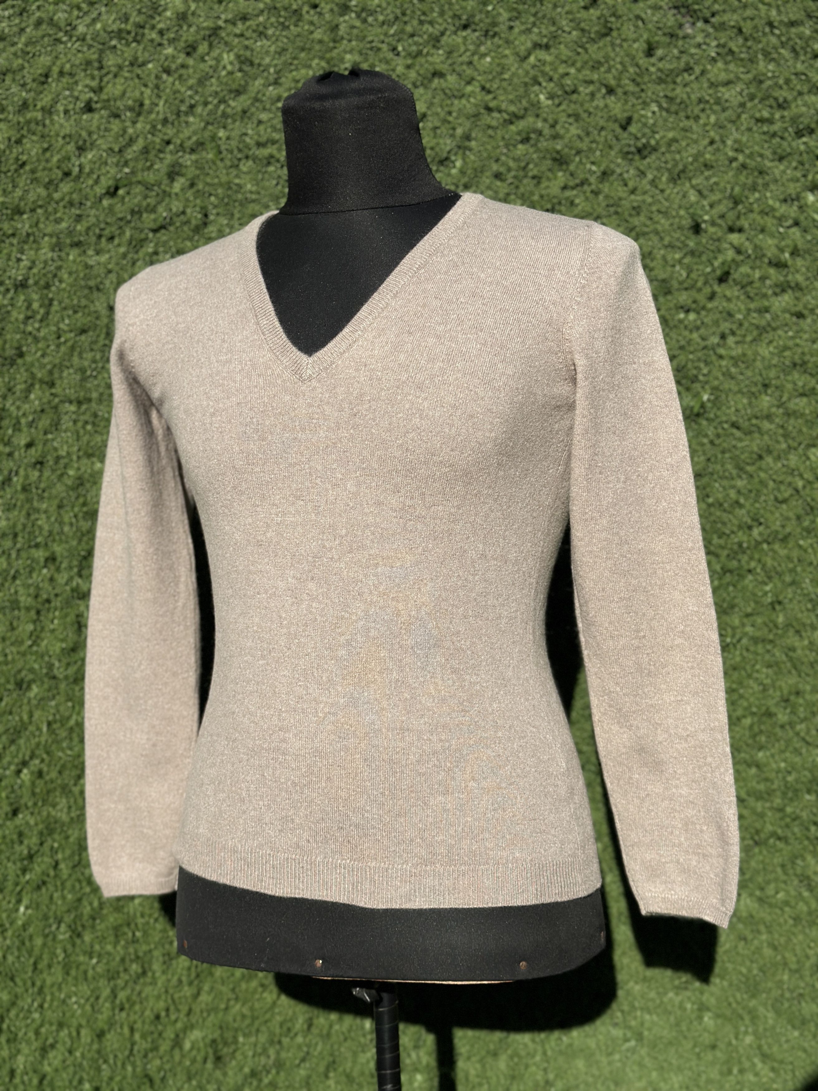 Brunello Cucinelli Brunello Cucinelli 100% Cashmere V Neck Elbow Patches M L Size M / US 6-8 / IT 42-44 - 9 Thumbnail