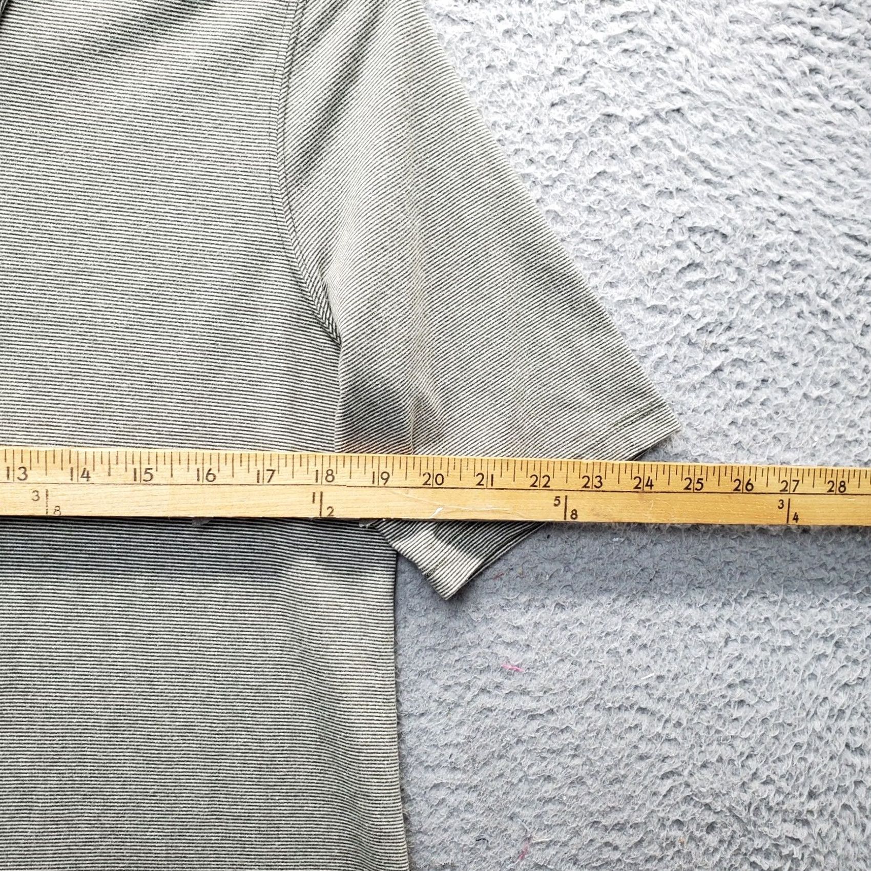 Lands' End Lands' End Rugby Shirt Men L Gray Short Sleeve Quarter Zip Side Slit Stretch Size US L / EU 52-54 / 3 - 7 Thumbnail