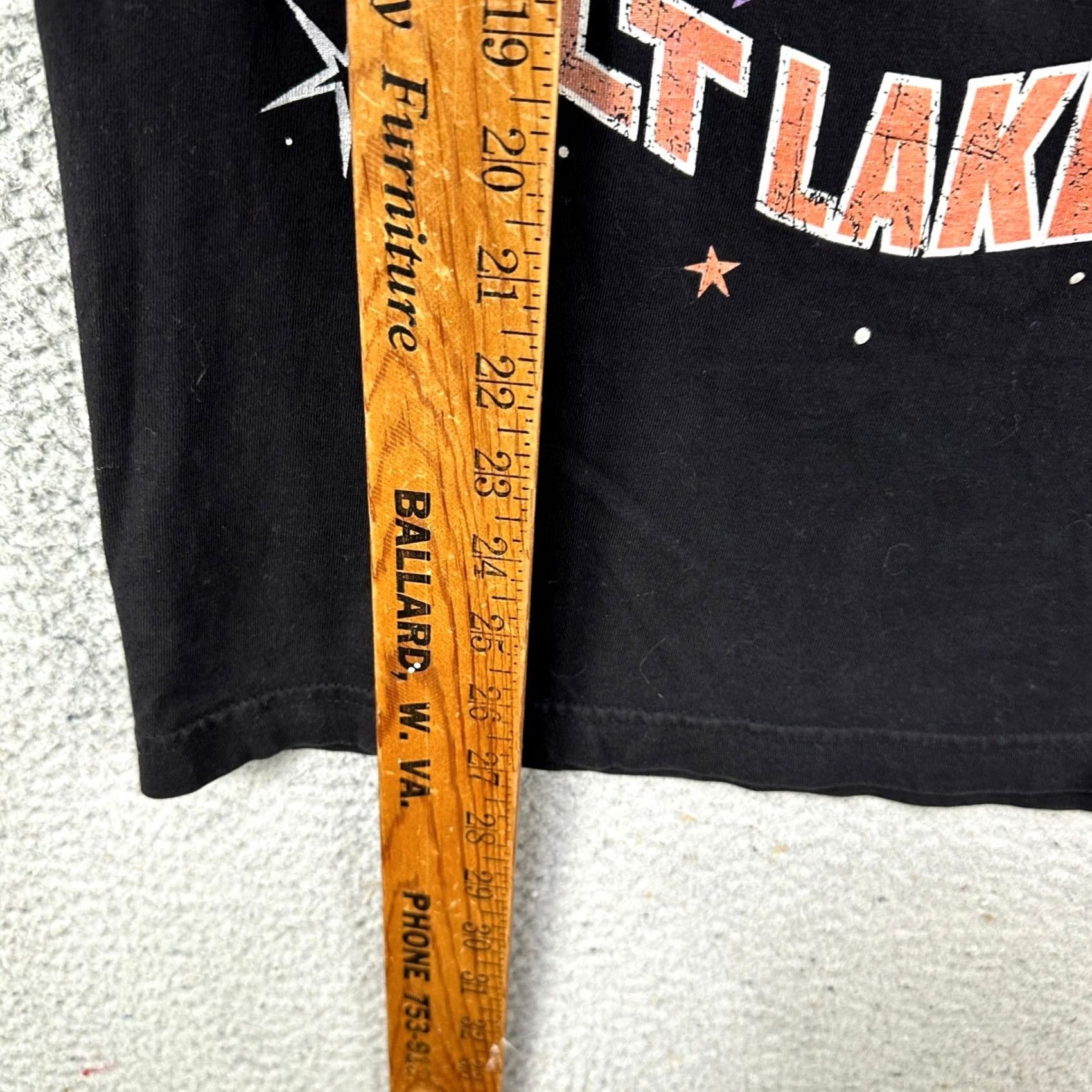 Mitchell & Ness VINTAGE Mitchell Ness Utah Jazz All Star Weekend 1993 Graphic Print T-Shirt Mens Medium Black Crew Neck Short Sleeve Tee Shirt Size US M / EU 48-50 / 2 - 7 Thumbnail
