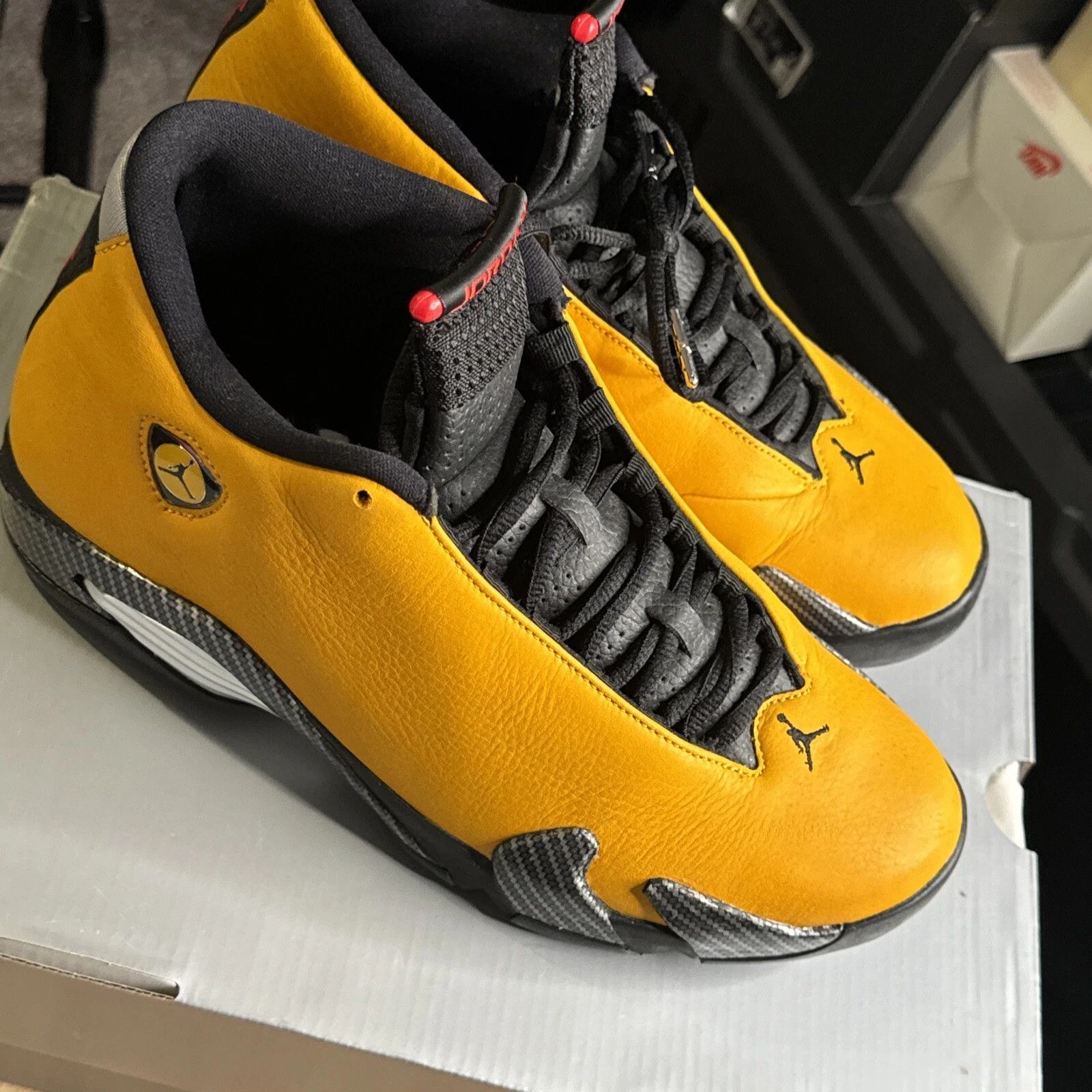 Jordan Brand Jordan 14 Yellow Ferrari Size 9.5 Size US 9.5 / EU 42-43 - 2 Thumbnail