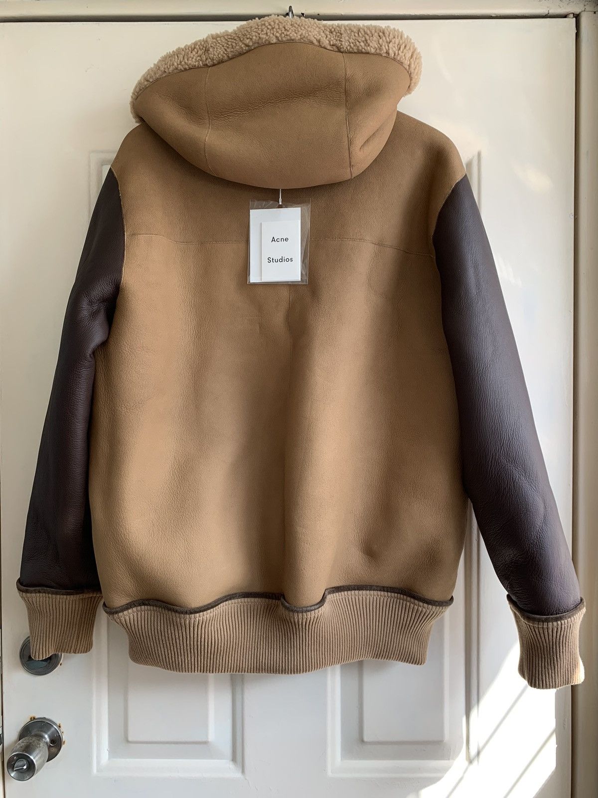 Acne Studios Hooded shearling jacket Almond beige Size US M / EU 48-50 / 2 - 11 Thumbnail