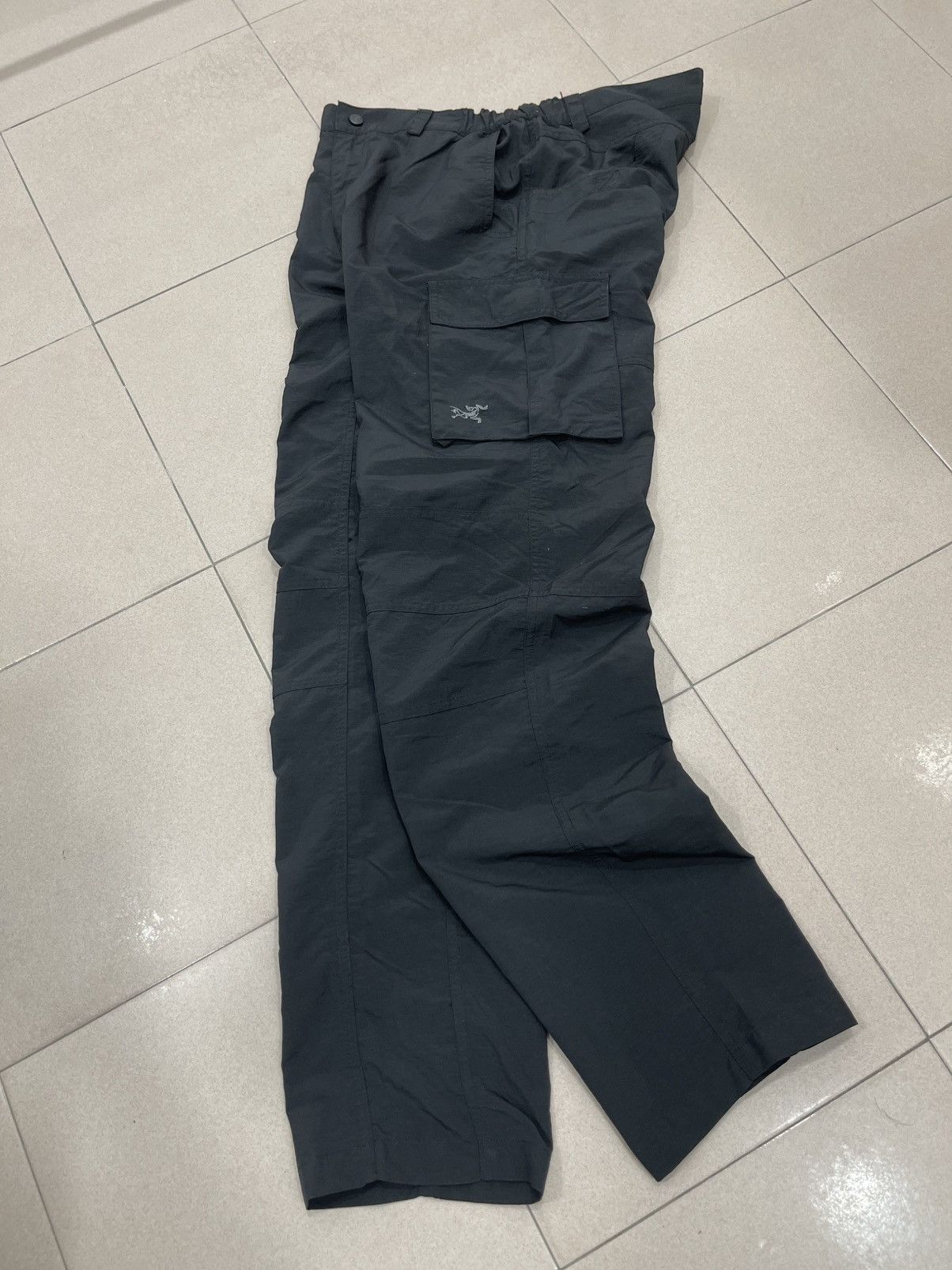 Arc'teryx Arcteryx Cargo Black Hiking Pants Size US 33 - 9 Thumbnail