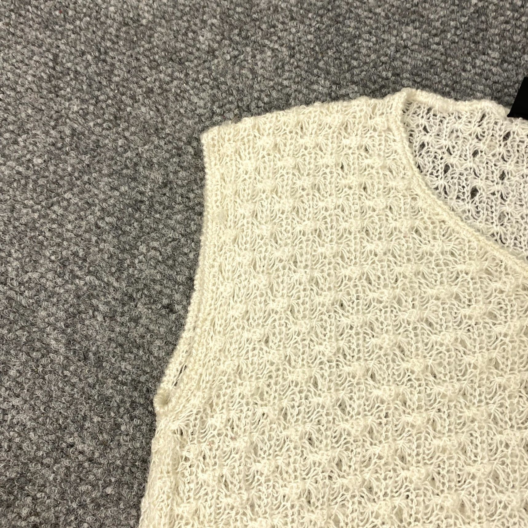 Vintage VINTAGE Nuggets Sweater Vest Womens Large White Open Knit Pullover Textured Korea Size L / US 10 / IT 46 - 2 Thumbnail