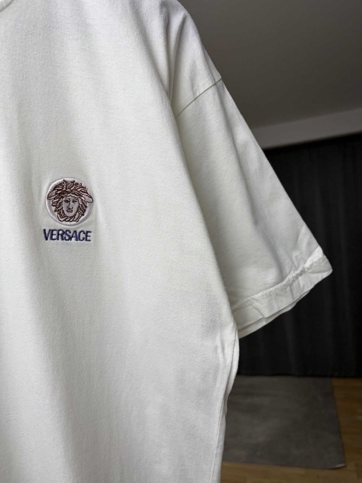 Versace Versace Medusa Logo T-Shirt White Minimal Luxury Vintage Tee Size US M / EU 48-50 / 2 - 8 Thumbnail