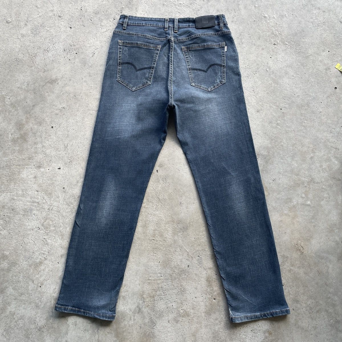 Japanese Brand Vintage WGSJ Jeans Faded Denim Pants Distressed W31 Size US 31 - 13 Thumbnail