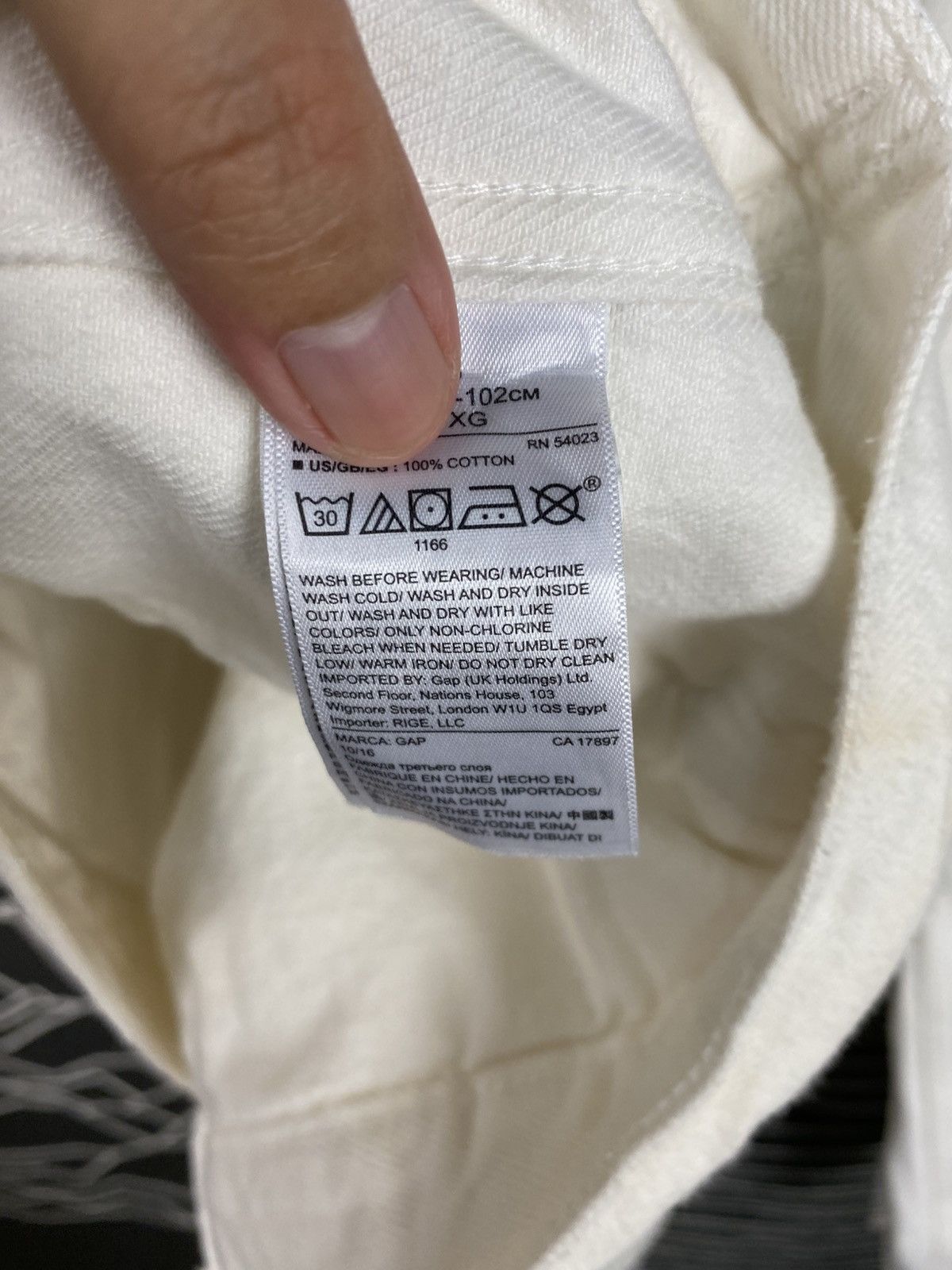 Gap Gap 1969 Premium White Denim Trucker Jacket Size US XL / EU 56 / 4 - 10 Thumbnail