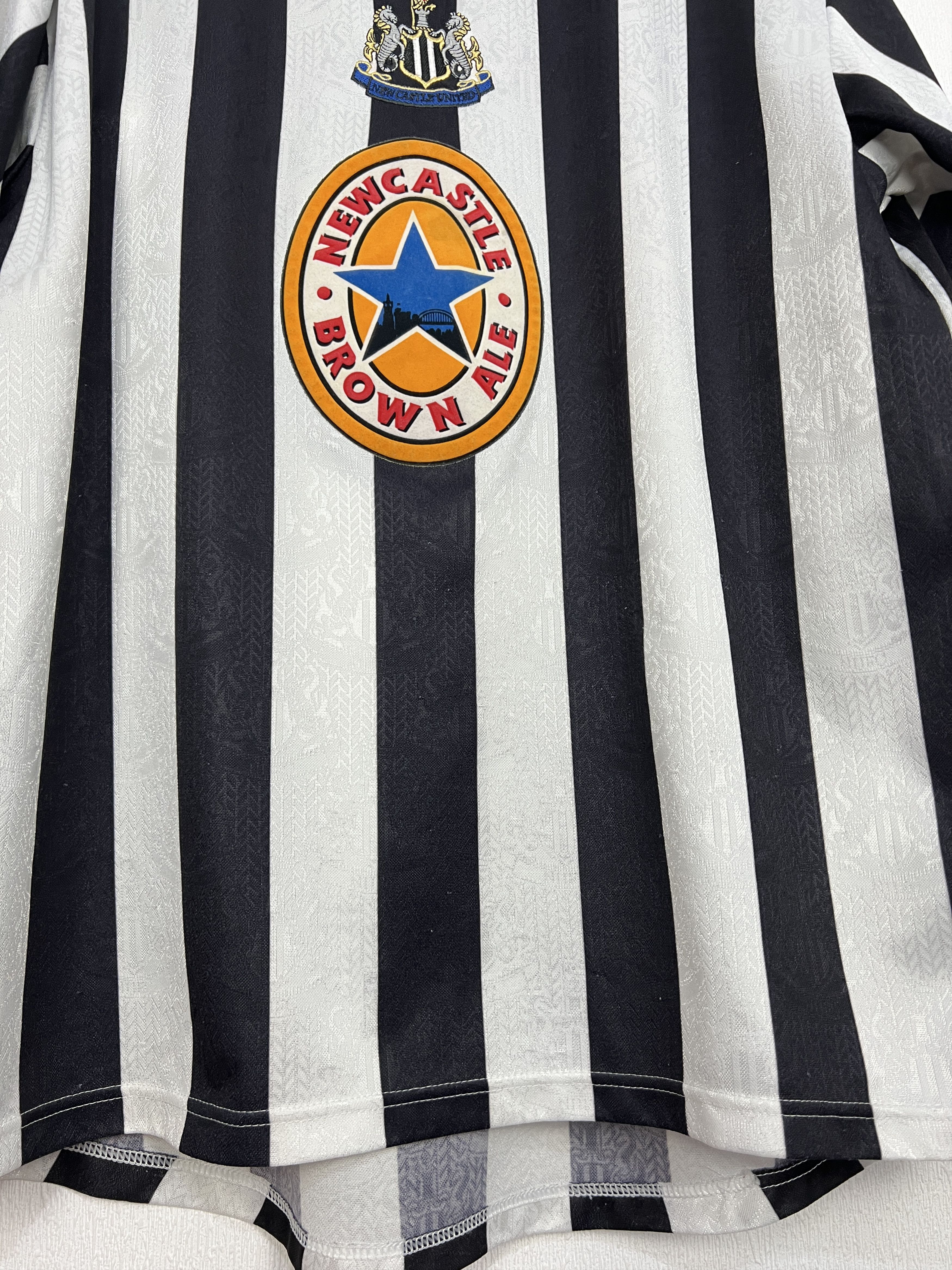 Adidas Newcastle Home football shirt 1997 Soccer Jersey Trikot Rare Size US XL / EU 56 / 4 - 4 Thumbnail