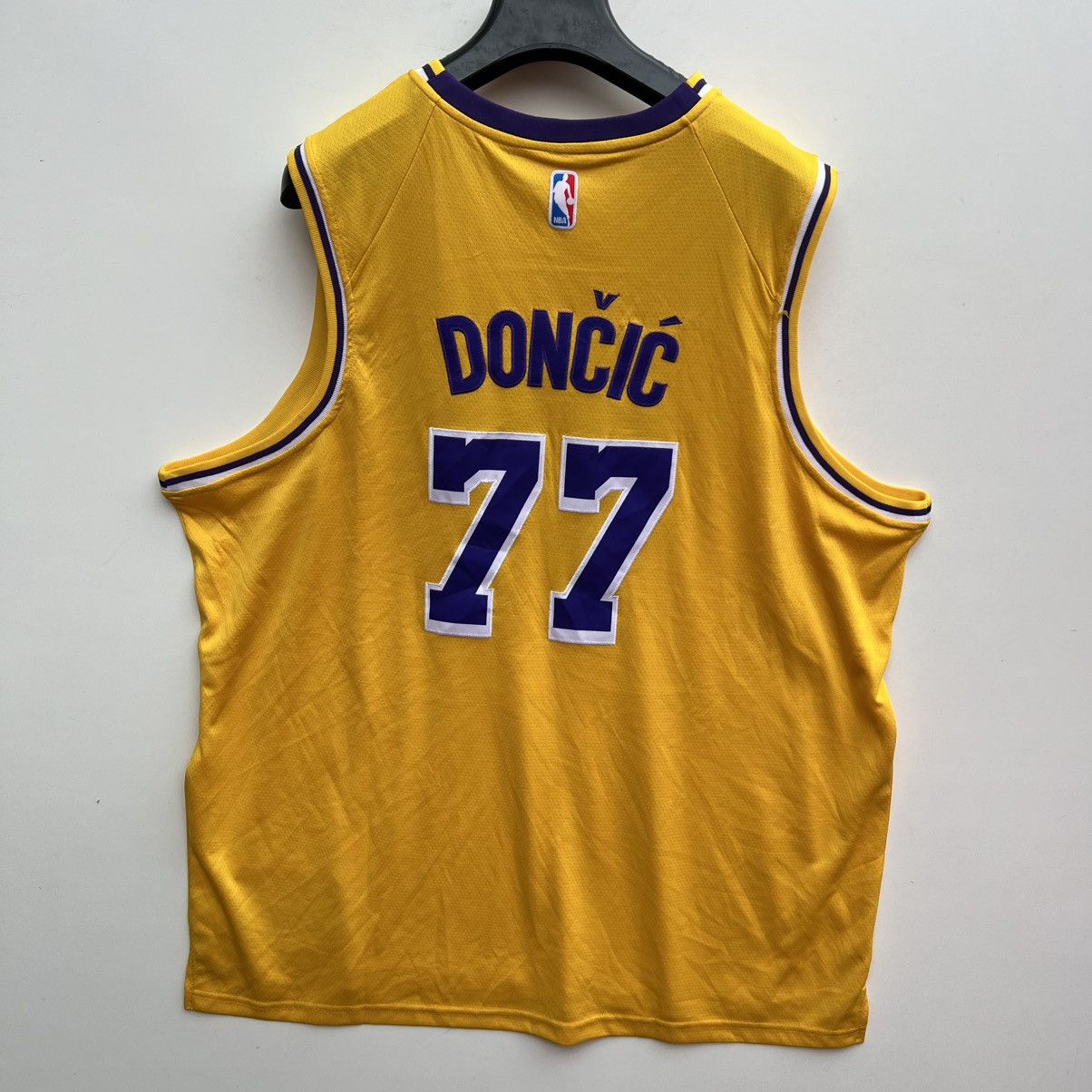 NBA Los Angeles Lakers basketball jersey NBA Doncic Size US XXL / EU 58 / 5 - 5 Thumbnail