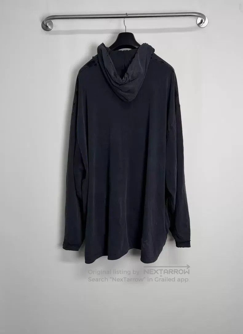 Vetements VETEMENTS Distressed Hooded Zip-Up Hoodie Size US S / EU 44-46 / 1 - 2 Thumbnail