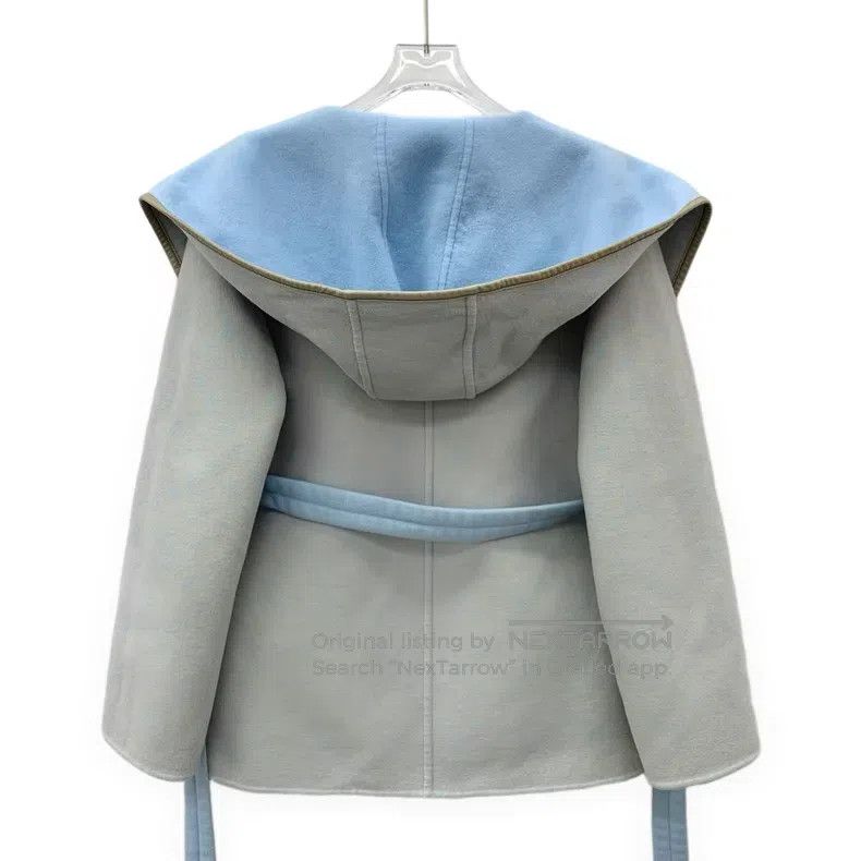 Louis Vuitton Louis Vuitton 24 Blue Lining Old-print Sheepwool Reversibl Size XS / US 0-2 / IT 36-38 - 4 Thumbnail