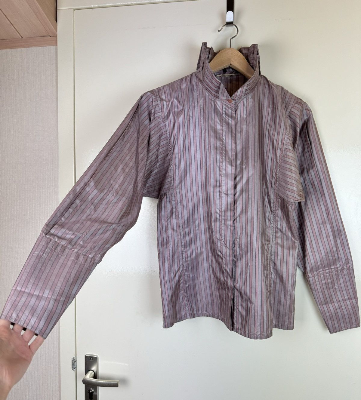 Jil Sander Jil Sander Vintage Silk Striped Shirt Blouse Dracula Collar Size S / US 4 / IT 40 - 2 Thumbnail