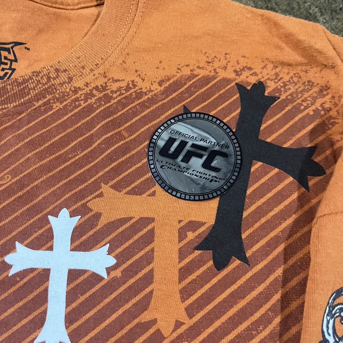 Affliction × Tapout × Vintage Crazy Vintage Y2K MMA Elite Grunge Cybergoth Cross Tee Shirt Size US XXL / EU 58 / 5 - 7 Thumbnail