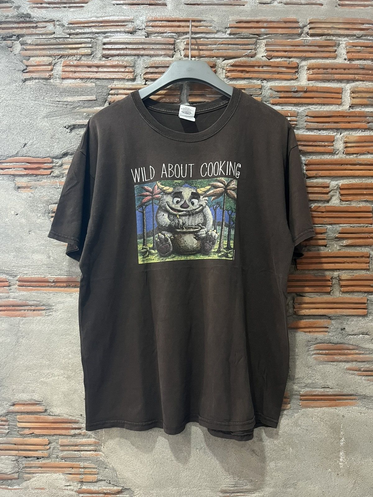 Arts & Science Vintage WILD THING WILD ABOUT COOKING 2000’s Tshirt Size US L / EU 52-54 / 3 - 2 Thumbnail