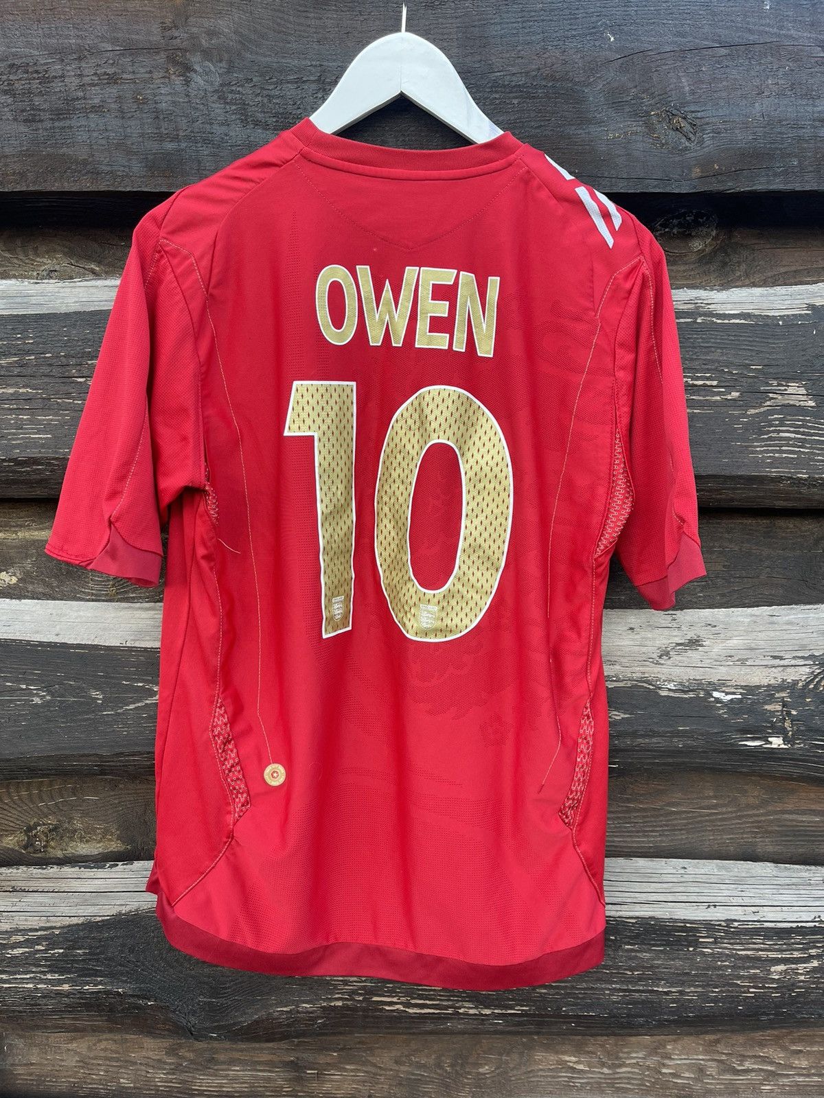 Umbro × Vintage Y2K Umbro #10 Owen England vintage soccer jersey Size US L / EU 52-54 / 3 - 1 Thumbnail