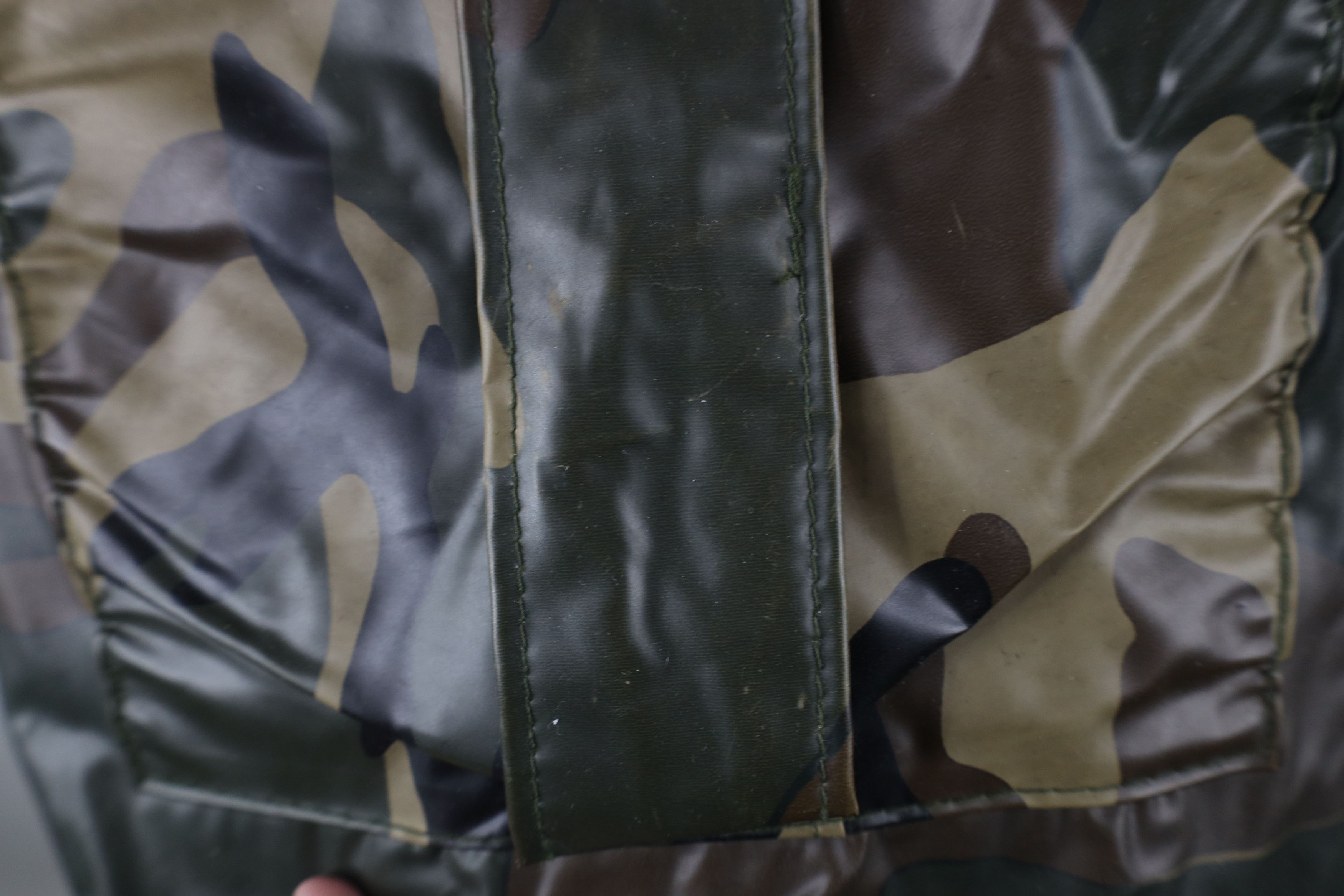 Vintage Vintage 90s Streetwear Quilted Duck Camouflage Hooded Jacket Size US L / EU 52-54 / 3 - 6 Thumbnail