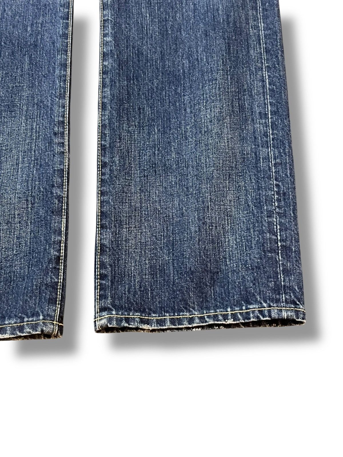 Uniqlo Uniqlo S-002 - Faded Blue Wash, Distressed Straight Jeans Size US 32 / EU 48 - 6 Thumbnail