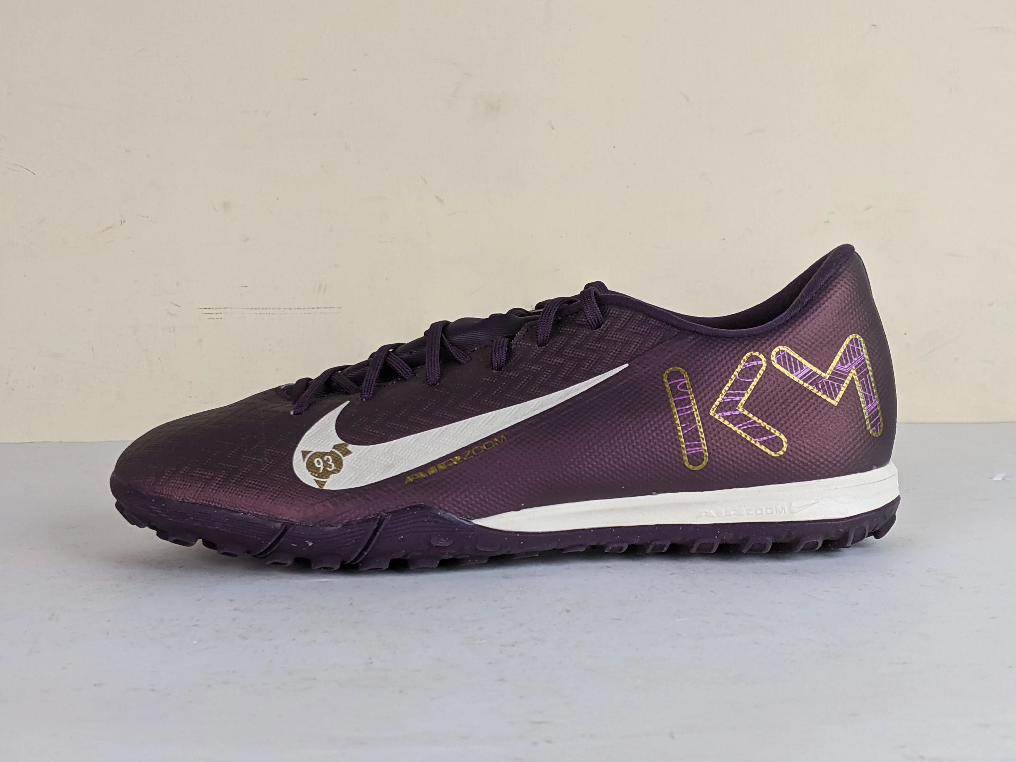 Nike Nike Mercurial Vapor 16 Academy TF Kylian Mbappé Purple Size US 9 / EU 42 - 1 Thumbnail