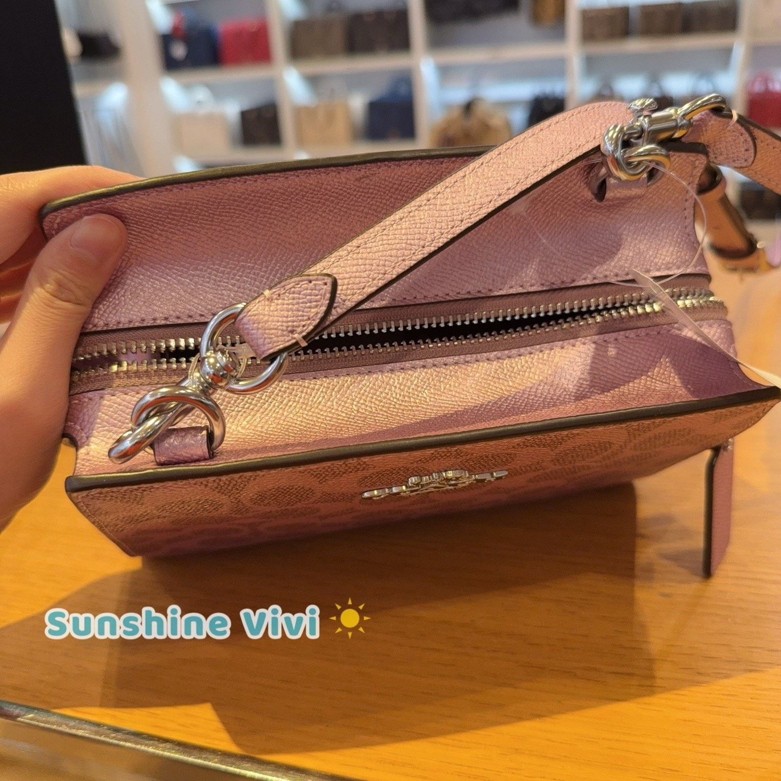 Coach NWT Coach Gia Crossbody Bag Signature Canvas CCK70 Pink/Rose Size ONE SIZE - 6 Thumbnail