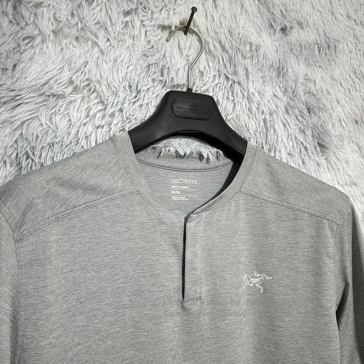 Arc'teryx Arcteryx Kadem Henley SS T-Shirt. Size US M / EU 48-50 / 2 - 3 Thumbnail