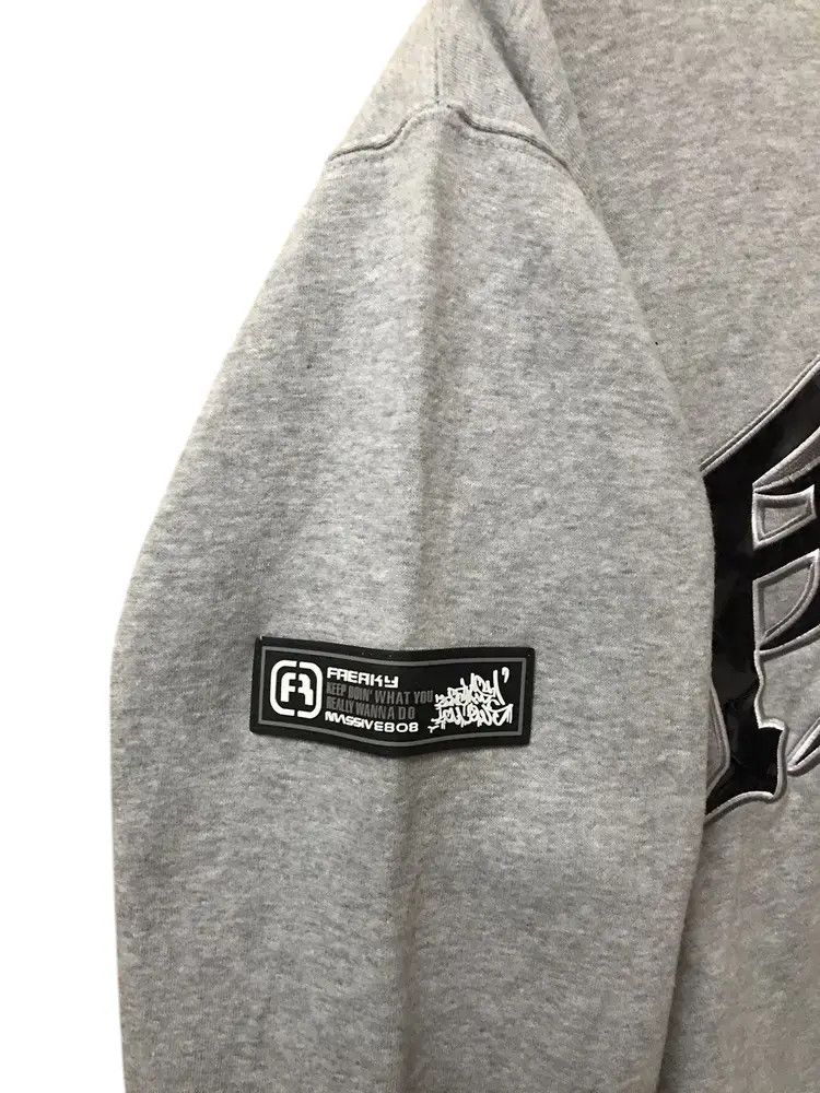 Japanese Brand Freaky Massive 808 Sweatshirts Size US L / EU 52-54 / 3 - 5 Thumbnail