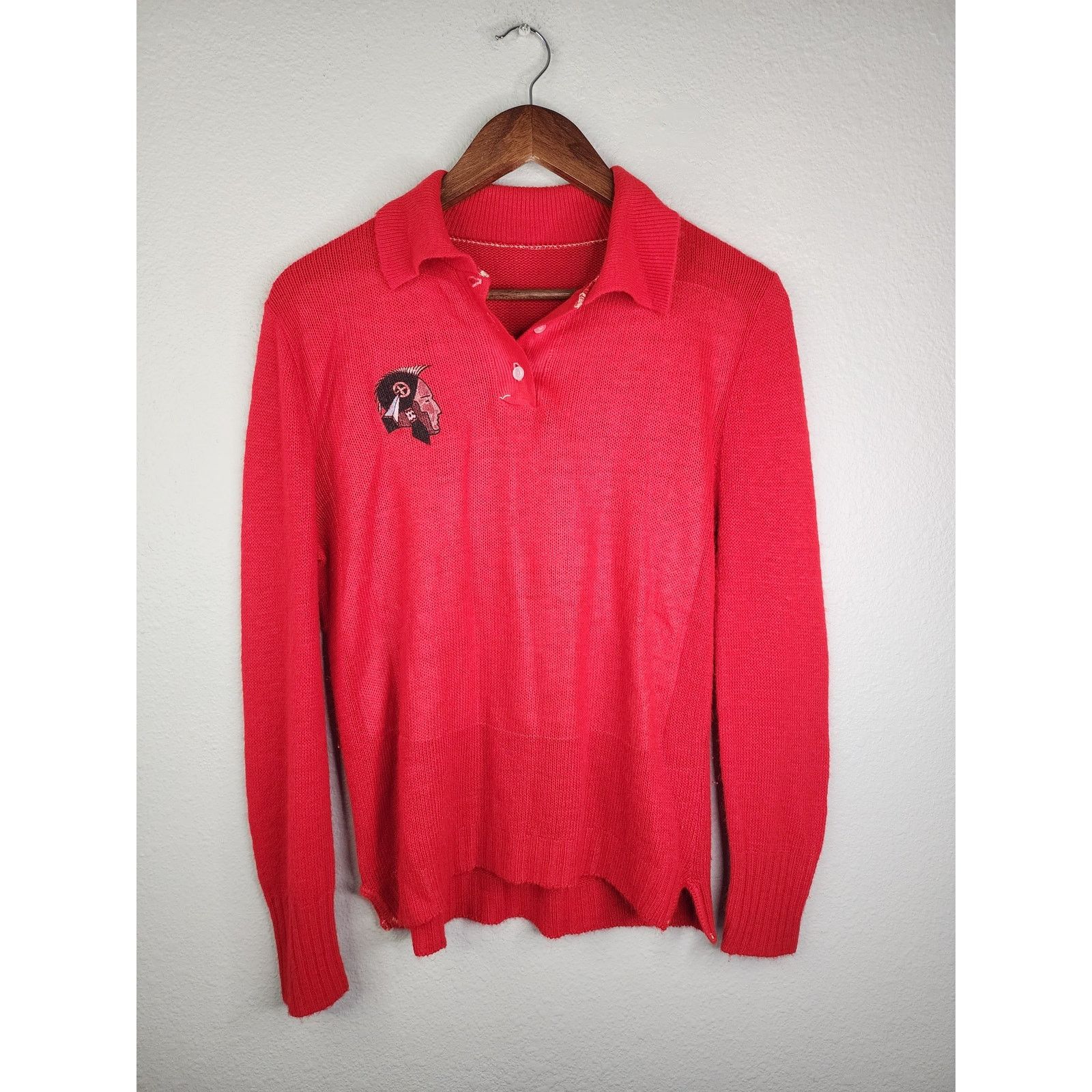 Vintage Vintage Native American Sweater Graphic Red Collared 80s Size US M / EU 48-50 / 2 - 1 Thumbnail
