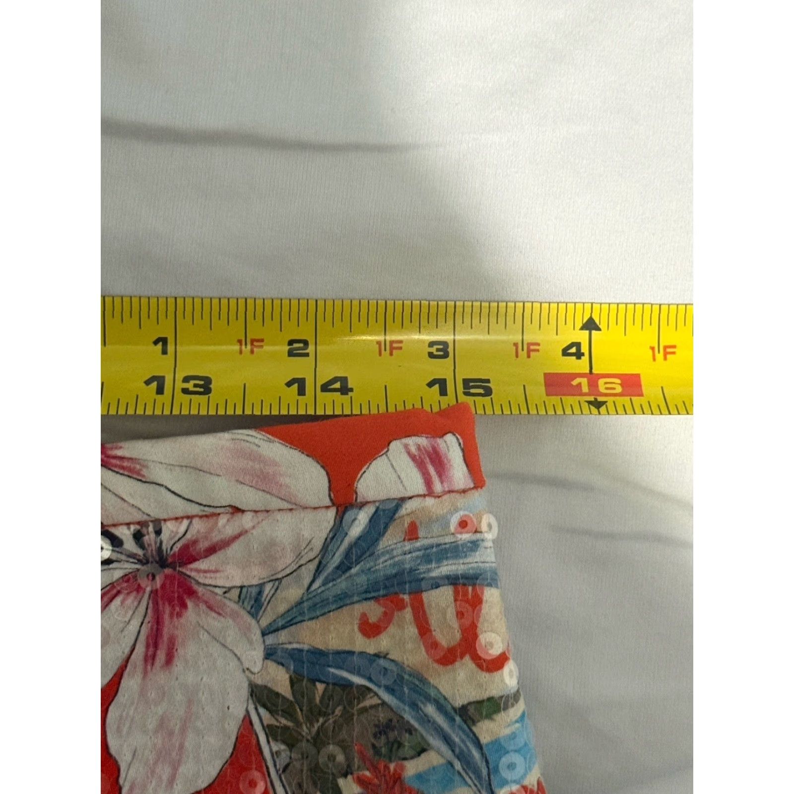 Le Superbe VINTAGE Le Superbe Sequin Postcard Print Mini Skirt Women Red Aloha Size 8 Short Sequin 90s? Size 30" / US 8 / IT 44 - 4 Thumbnail