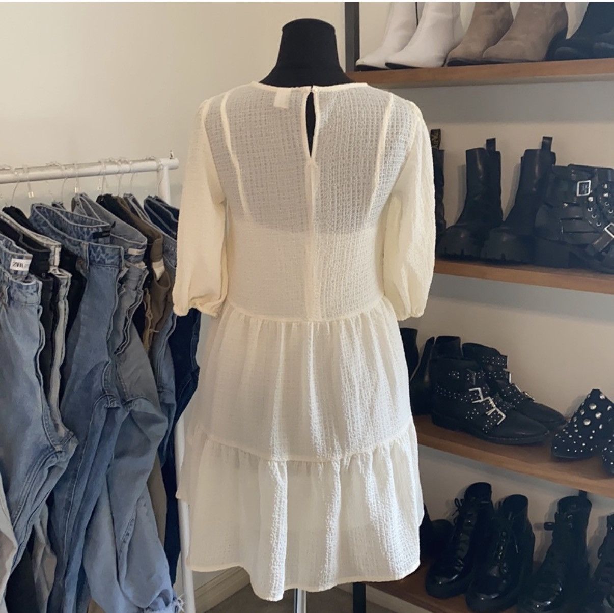 H&M H&M Cream Mini Dress With Slip Size XS Size XS / US 0-2 / IT 36-38 - 5 Thumbnail
