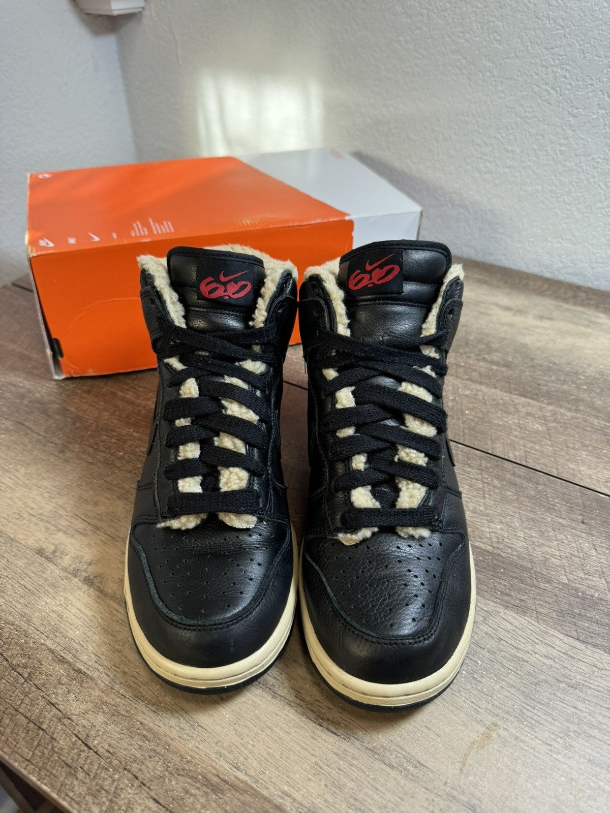 Nike Nike Dunk High Woman’s Size 9 6.0 Sherpa Prem 454054-001 Size US 9 / IT 39 - 3 Thumbnail